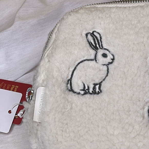 NWT - LULULEMON LUNAR NEW YEAR SHERPA EVERYWHERE BELT BAG -2nd - Picture 5 of 16